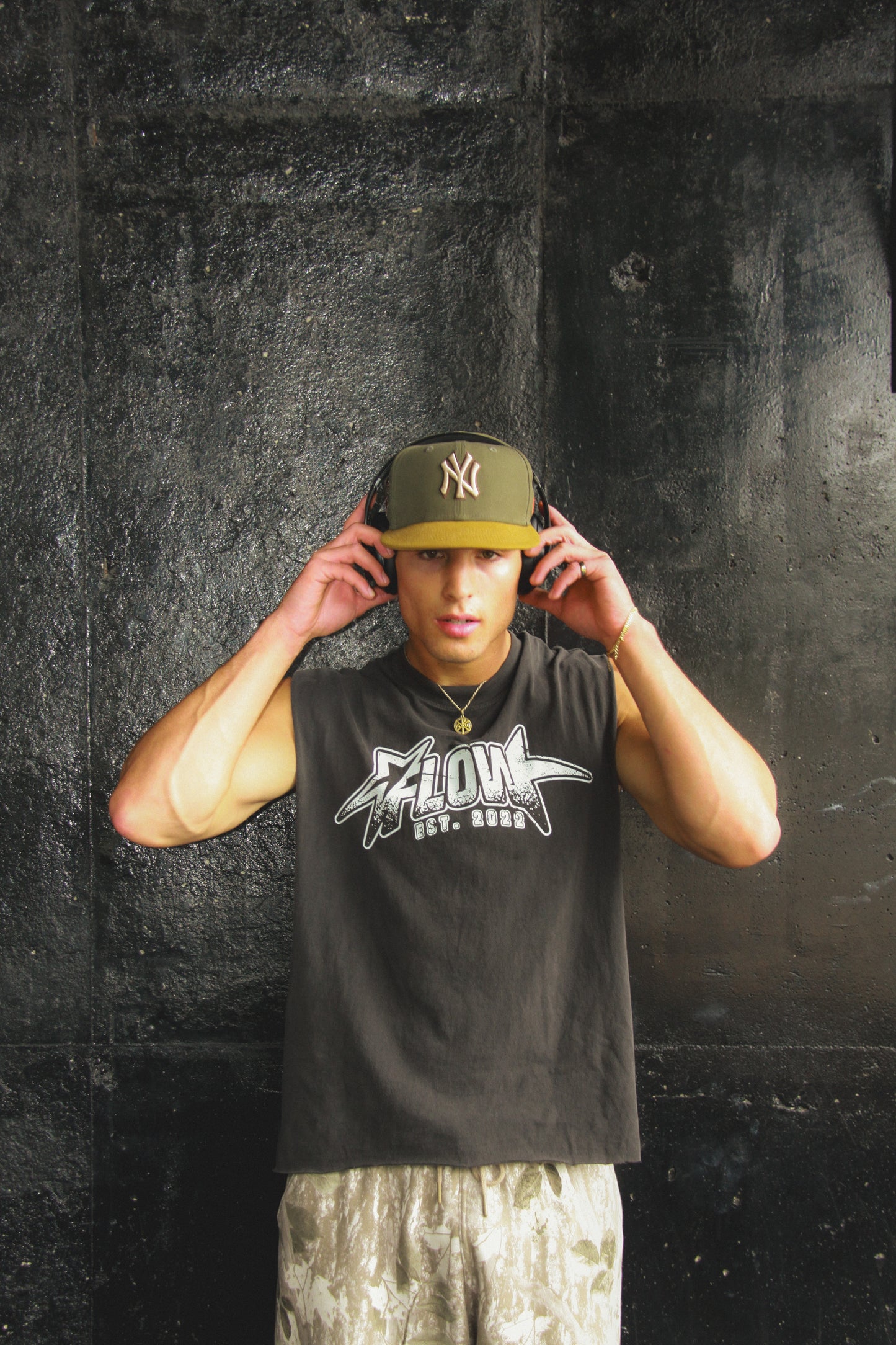 Flowstar Cropped Sleeveeless Shirt